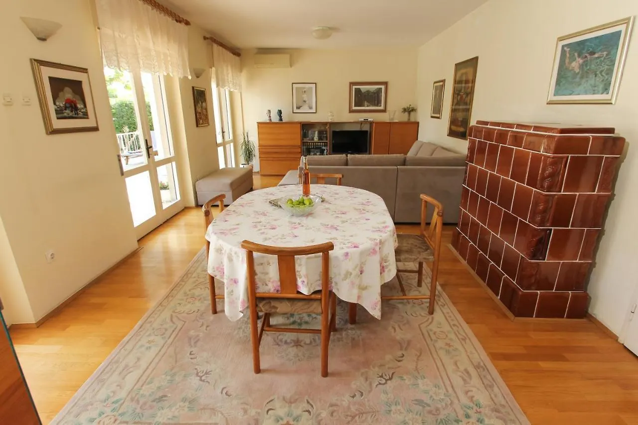 Villa Comfort Kastela Croatia